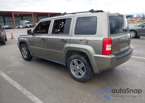 2007 Jeep Patriot Sport z USA, uszkodzony, nr VIN 1J8FF28W77D312003